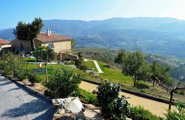 Ardèche, Gîtes, Tout Confort, Piscine Intérieure, Rivière, Cadre Exceptionnel