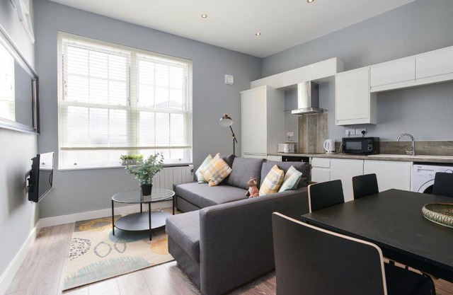 Arena Apartments - Stylish and Homely Apartments by the Ice Arena with Parking