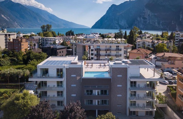 Aris Apartments & Sky Pool - Tonelli Hotels - Adult Friendly