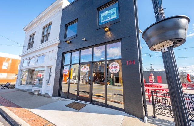 Arkstone Retreat 1 – Chic Downtown Escape Just 5 Min from Ark Encounter!