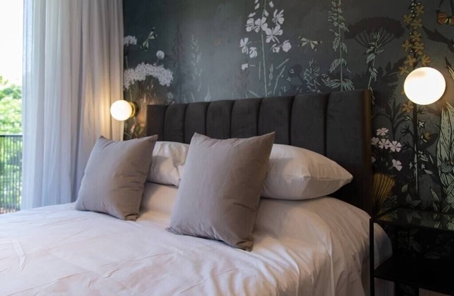 Aromo Beautiful Studio