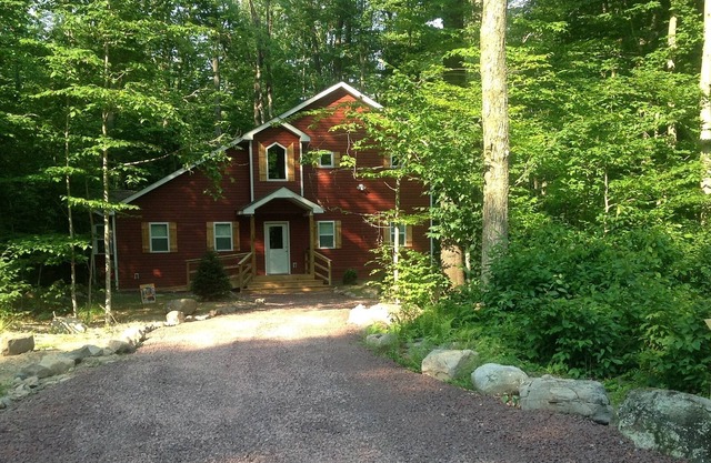Arrowhead Lake Cabin, commodités modernes dans un environnement isolé