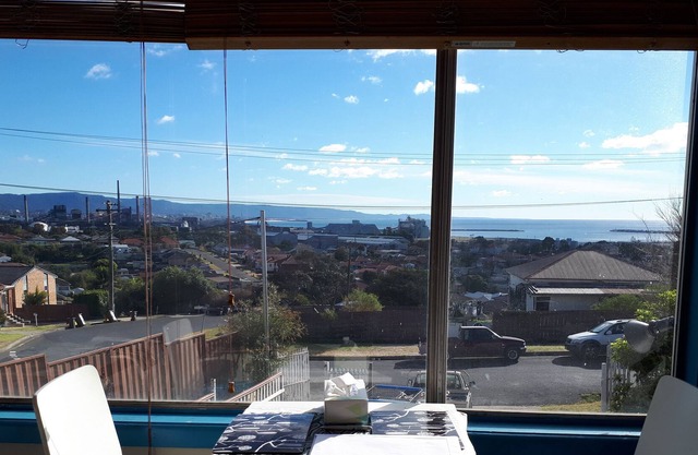 Art Deco unit with great views