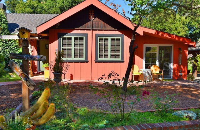 Bibliothèque de l'artiste jardin appartement pour deux