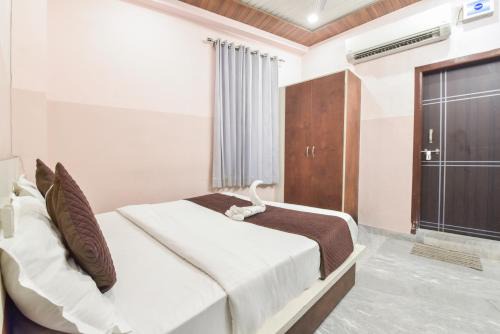Arya Inn