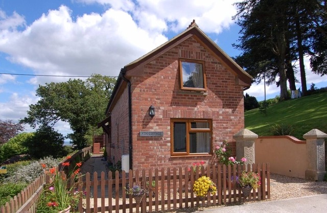 Cottage aux cendres, EXETER