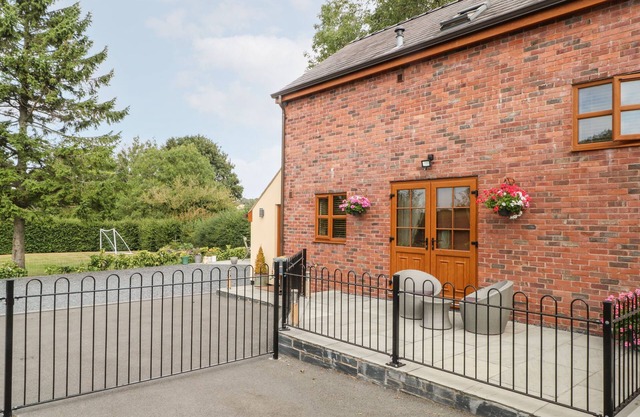 Ash Farm Cottage, CAERWYS