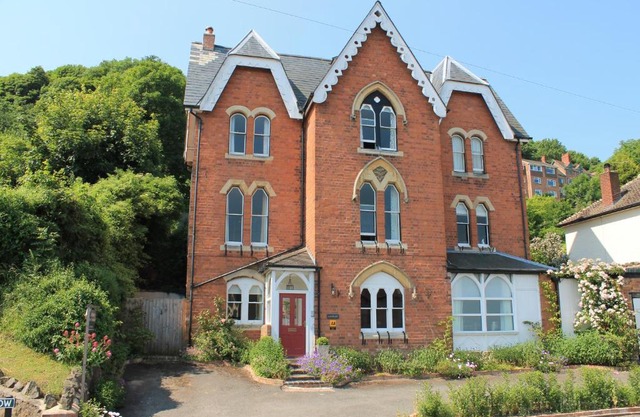 Ashbury Bed & Breakfast