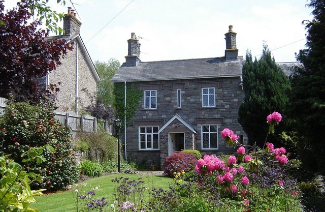 Ashfield chalet à Crickhowell avec vue sur Usk Valley, et Brecon Beacons.