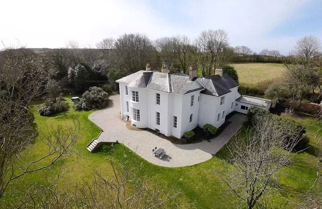 Ashley Manor - Grandeur between coast and country