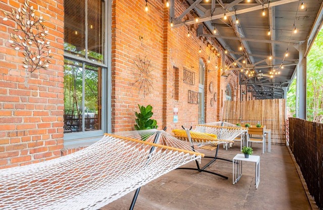 ASK FOR Discount-2br With Large Patio Hammocks