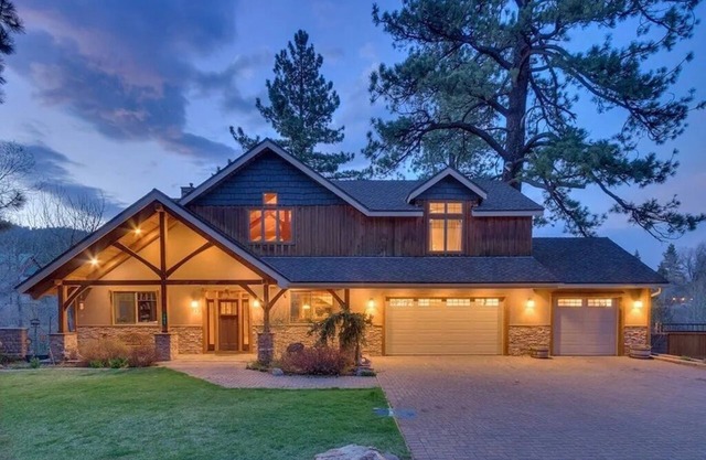ASPEN CREEKSIDE LODGE- A Stunning Family and Corporate Retreat