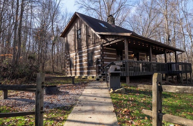 Aspen | Hocking Hills