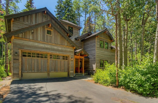 Aspen Paradise: 4 BR / 2. 5 BA quatre chambres à Homewood, pour 8 personnes