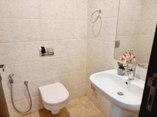 Aspire Tower-Beautiful One Bedroom Apt