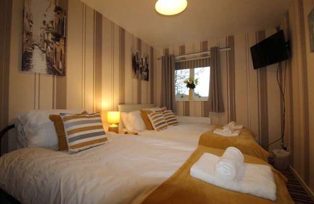 Aspley House- Sutton in Ashfield