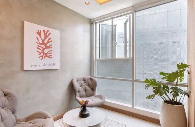 Astonishing 1BR unit with Jacuzzi & A/C in El Poblado