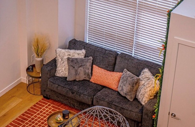 Astonishing 2bedroom Loft in downtown Richmond