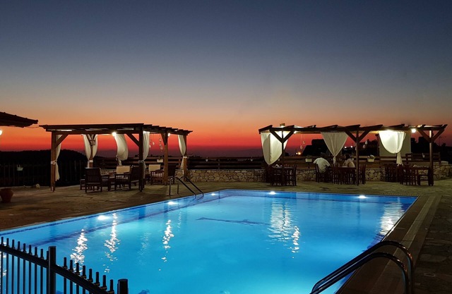 Ataviros Hotel