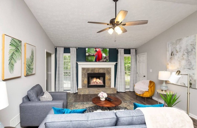 ATH - Dallas - 3BR - Pet Friendly - (arbor)