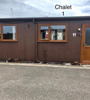 Atlanta Ceder Wood Chalet
