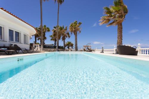 Atlantic Dream with pool and jacuzzi Only Adults