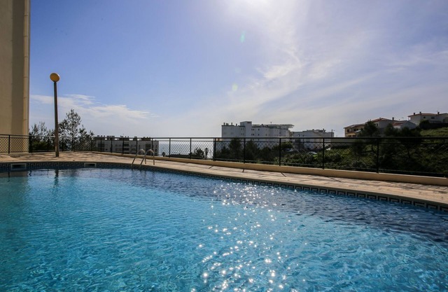 Atlantic Ocean Pool Apartment