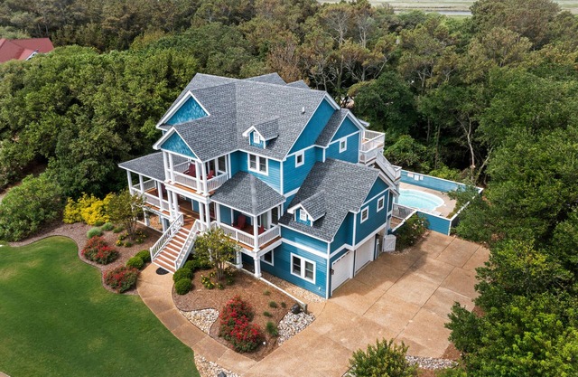 Atlantic Star: Pool, Hot Tub, Rec Room, Theater Room