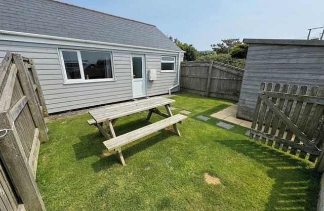 Atlantic View Chalets #4 | Self-catering holiday cottage near Crantock beach
