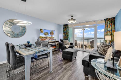 Atlantica Towers - Beach Front Condo w Pools