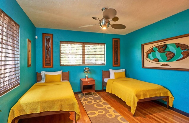 Atomic Tiki Modern Mid-Century Ranch House - Années 50