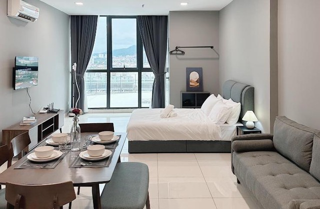 Atria SOFO Suites By StayIn