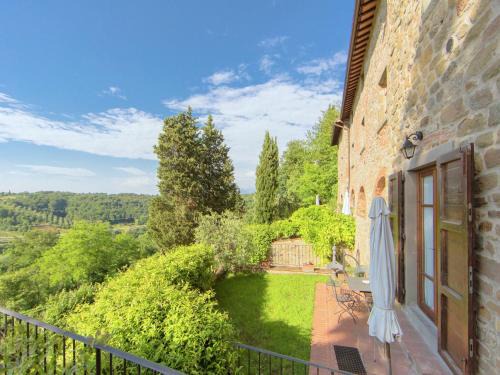 Attractive apartment in typical Tuscan style