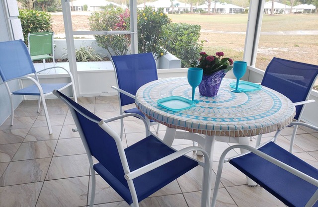 Jolie villa de Venise sur un parcours de golf dans la plantation souhaitable Golf et CC