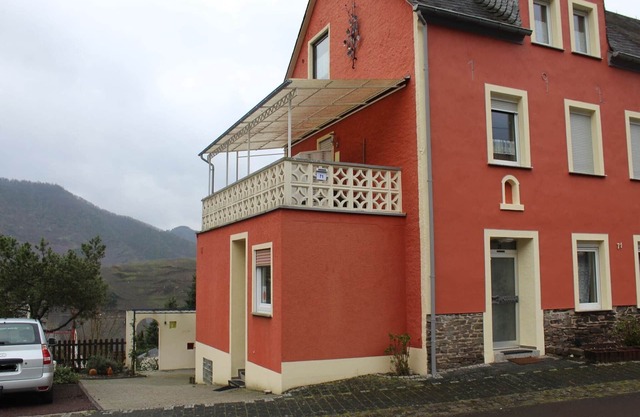 Maison de vacances attrayante à Bremm avec jardin