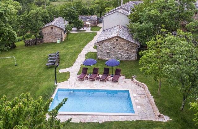 Villa de style avec piscine à Pazin