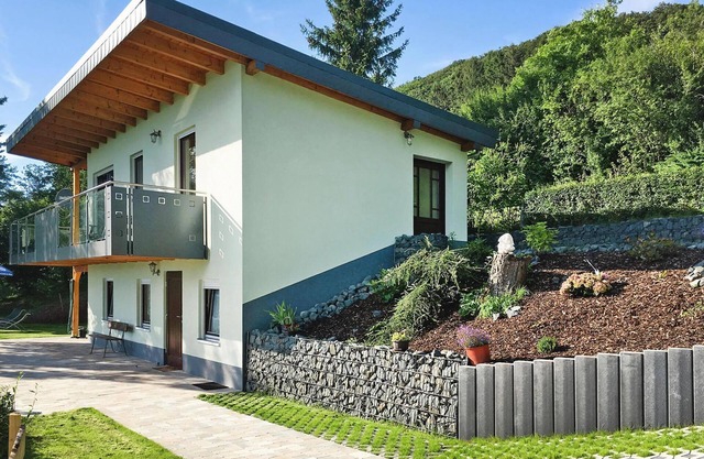 Jolie maison de vacances avec balcon