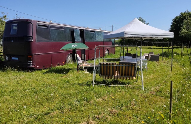Atypical gîte converted into a camper van for 4 people with all comforts.