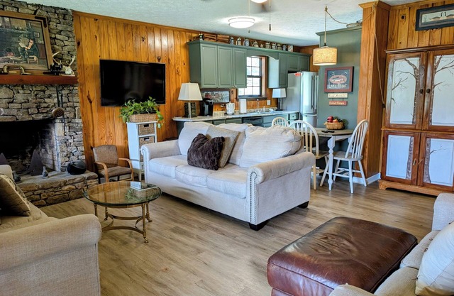 Auburn University Private Waterfront Getaway w/ WiFi