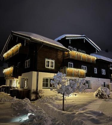 AURA Bed & Breakfast