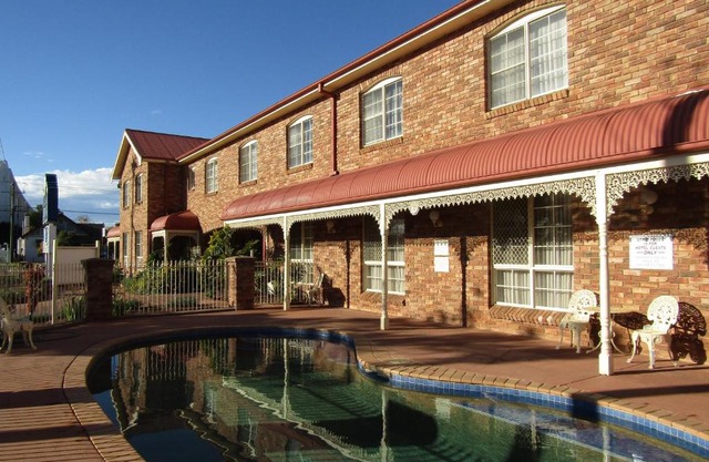 Australian Heritage Motor Inn
