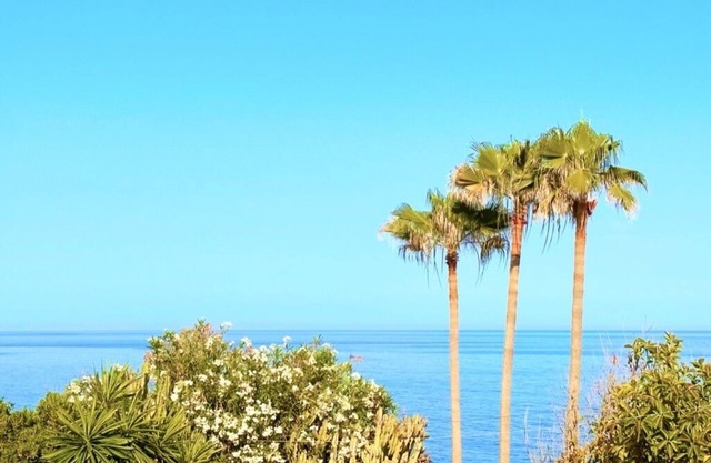 Authentique maison andalouse-Vue spectaculaire-Mer à 30m-Piscine privée