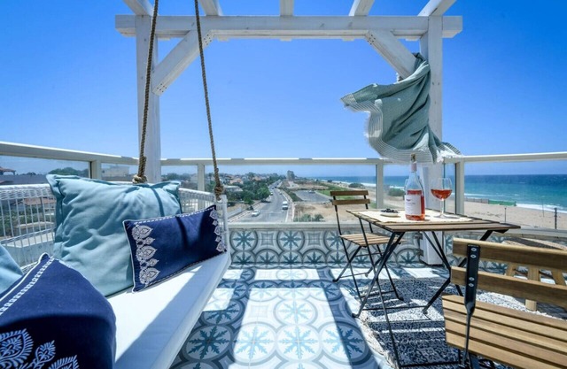 Authentic Beachfront Apartment by Sea N' Rent