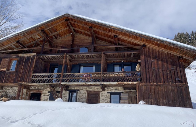 authentique chalet savoyard proche des Saisies charme exceptionnel vue superbe
