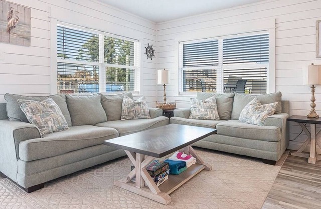 *Mardi Gras Dates Still Available!* Coastal Condos on the Marsh 5A