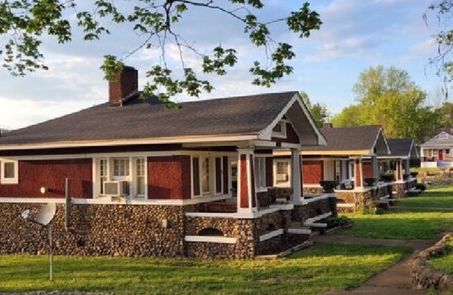 AV Bungalows #8