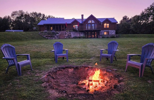 Availble this weekend-King Bed, Private Reserve