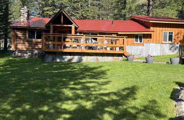 Beautiful family cabin with a creek running through it.