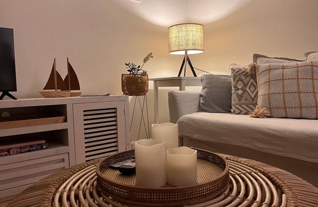 Avalon beach Apartment
