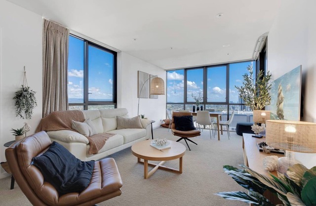 Avani Vista Stylish Beachside Retreat with Gym